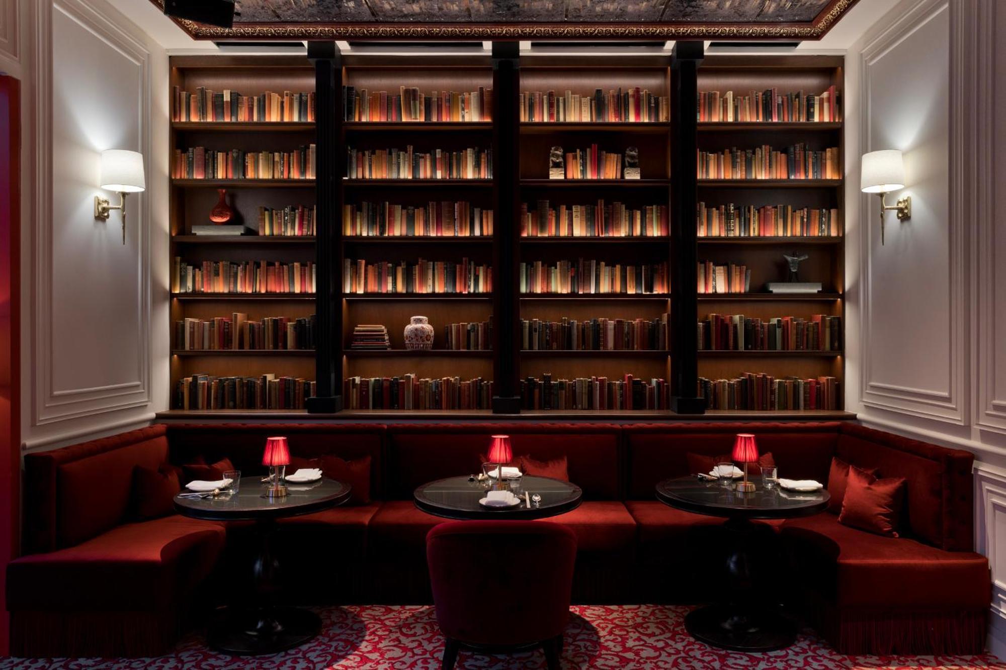 Fontainebleau Лас-Вегас Экстерьер фото Library Bar